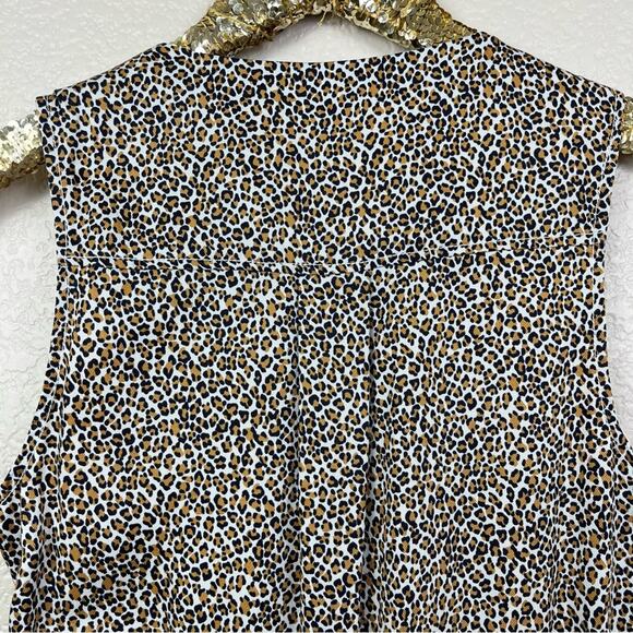 Banana Republic • Leopard Print Wrap Jumpsuit - Picture 13 of 15